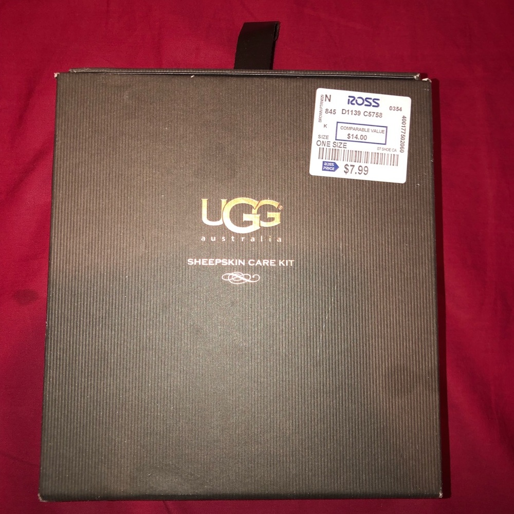 UGG
